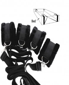 Набор для бондажа к кровати чёрный с меховой подкладкой